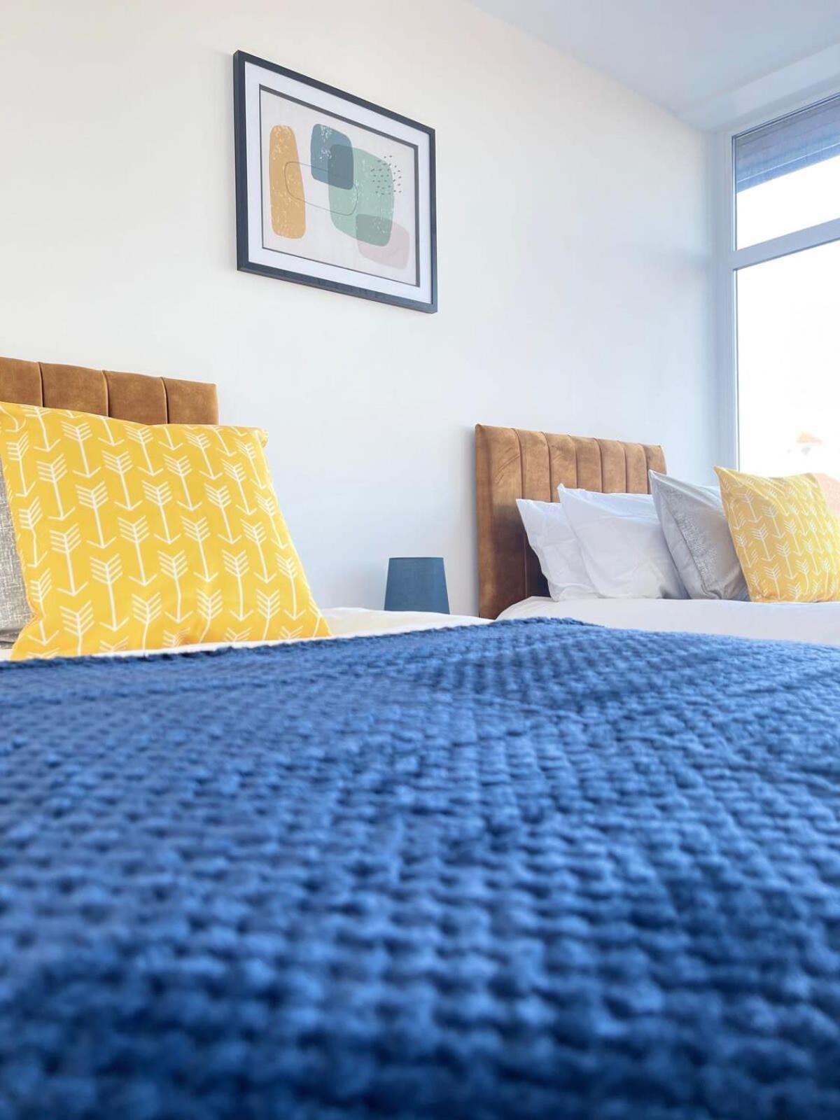 1 Bedroom Apartment - Flitwick - Contractor Friendly - Tourist Ready - Full Kitchen - Wifi - Smart Tv - Sofa Bed - Free Parking - Ideal For Short Or Long Stays Kültér fotó